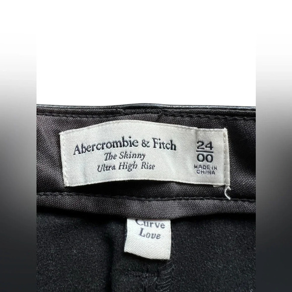 Abercrombie & Fitch Curve Love Skinny Ultra High Rise Faux Leather Pants 24/00 - Picture 13 of 16